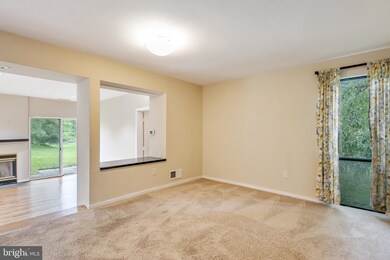 9014 Blue Pool, Columbia, MD 21045 - photo 7