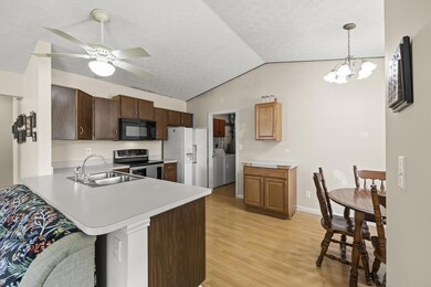 8_kitchen 01