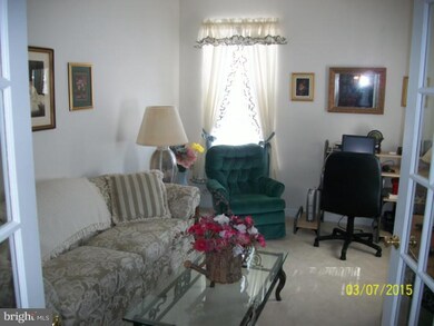 1016 Bordeaux Ln, Pennsburg, PA 18073 - photo 7