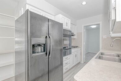 5014 Viking Dr, Houston, TX 77092 - photo 5