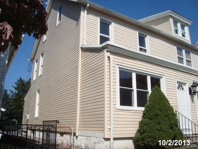 307 E Walnut St unit 309, Allentown, PA 18109 - photo 3