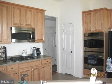 252 Doyle St, Gerrardstown, WV 25420 - photo 6