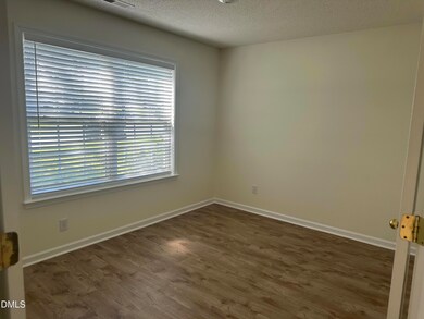 124 Fairford Dr, Holly Springs, NC 27540 - photo 7