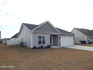 3913 Pensacola Dr, Greenville, NC 27834 - photo 2