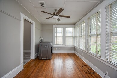 1040 Columbia St unit B, Houston, TX 77008 - photo 3