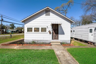 5101 Crane St unit A-C, Houston, TX 77026 - photo 3