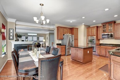 09-Dining Room