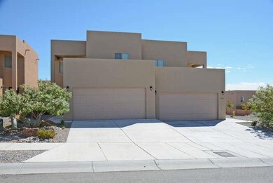 5024 Sala De Tomas Dr NW-small-002-Front