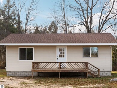 7808 Bacchanalia Ct, Cadillac, MI 49601 - photo 4