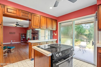 1604 Mount Vernon Dr, Jacksonville, FL 32210 - photo 4