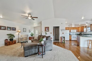 1533 Crest View Way unit 13, Grand Junction, CO 81506 - photo 7