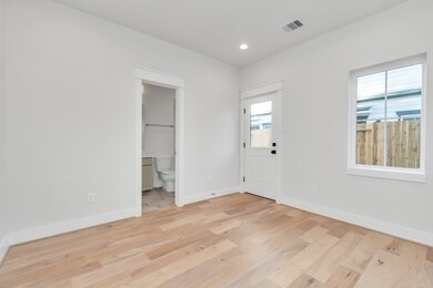 5410 Wheatley St unit E, Houston, TX 77091 - photo 4