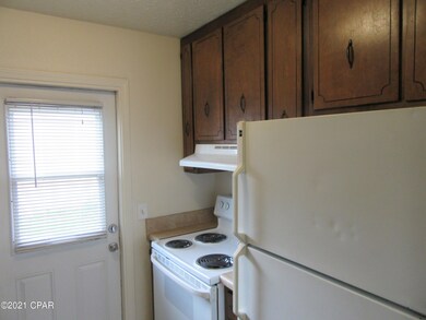 1104 W 19th Ct unit E, Lynn Haven, FL 32444 - photo 4