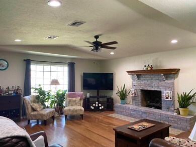 2021 2021 Woodrock Dr, Duncan, OK 73533 - photo 2