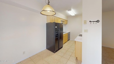 1600-n-wilmot-rd-unit-106-kitchen