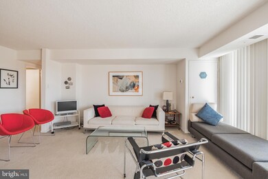 Chelsea Towers unit 713, Bethesda, MD 20817 - photo 5