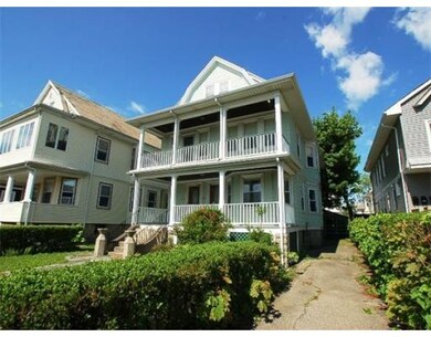 842 Fellsway, Medford, MA 02155 - photo 2