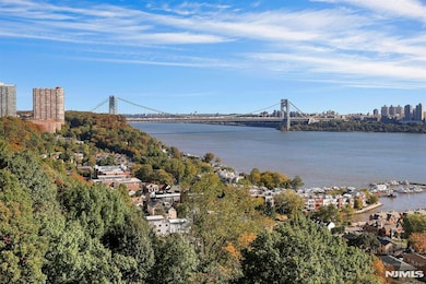 Horizon House unit 817, Fort Lee, NJ 07024 - photo 6