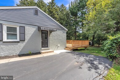 304 Heston Ave, Norristown, PA 19403 - photo 3