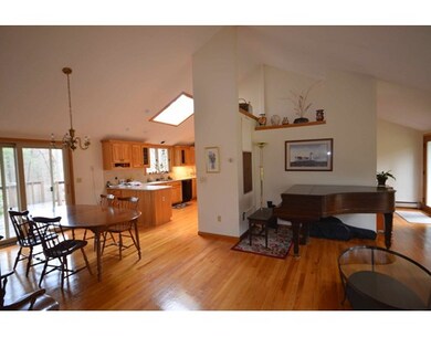 10 Ladyslipper Cir, Amherst, MA 01002 - photo 6