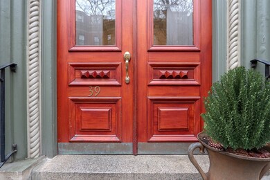 39 Upton St unit 2, Boston, MA 02118 - photo 2