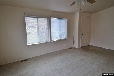 323 SE Sheridan Rd, Sheridan, OR 97378 - photo 6