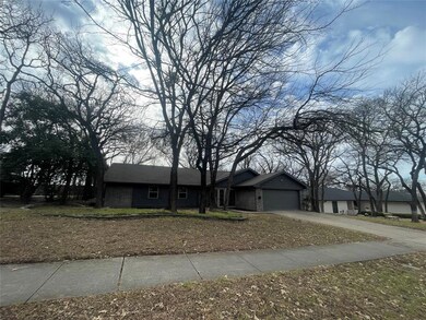 671 Springhill Dr, Hurst, TX 76054 - photo 2