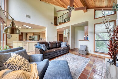 11202 Hunters Path, Helotes, TX 78023 - photo 6