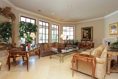 2124 Looscan Ln, Houston, TX 77019 - photo 6