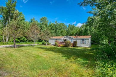 25 James St, Bethlehem, NH 03574 - photo 2