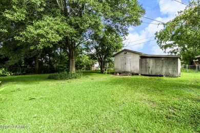810 W Alexander Street-12