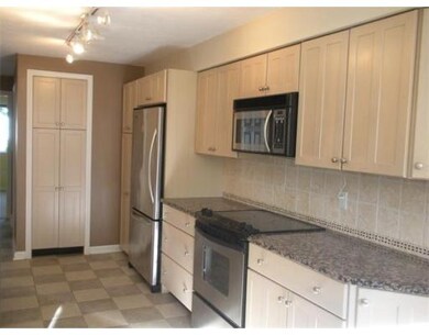 28 Lebeaux Dr unit 28, Shrewsbury, MA 01545 - photo 5