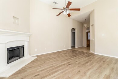 1237 Glen Ct, Weatherford, TX 76087 - photo 4