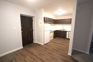 49 Windsor Dr unit 102, Holliston, MA 01746 - photo 5