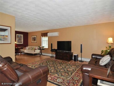 7 Casey Ln, Coventry, RI 02816 - photo 2