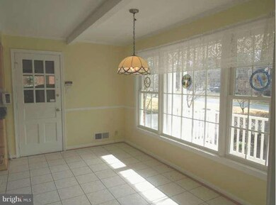 632 Whitingham Dr, Silver Spring, MD 20904 - photo 2