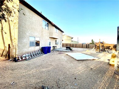 14263 Glenview Ct, Victorville, CA 92395 - photo 4