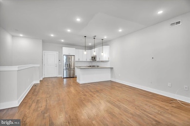 207 E Allen St unit 2, Philadelphia, PA 19125 - photo 2