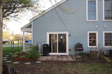 11726 Pine Way unit B, Huntley, IL 60142 - photo 5