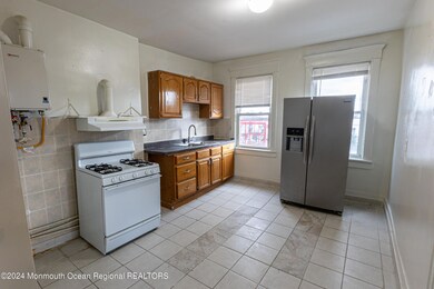 R6_18250-HDR