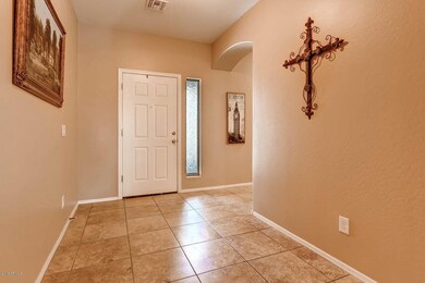 2943 E Ironside Lane Gilbert-large-006-1
