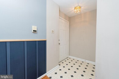 8009 Township Dr unit G, Owings Mills, MD 21117 - photo 3