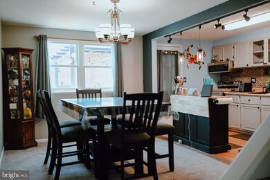 989 Regina Dr, Halethorpe, MD 21227 - photo 7