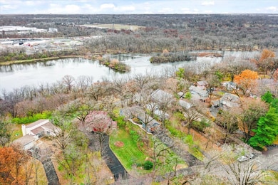 948 Woodland Ave, Batavia, IL 60510 - photo 5