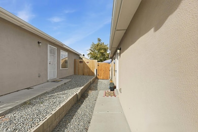 8719 Black Stallion Rd SW, Albuquerque, NM 87121 - photo 3
