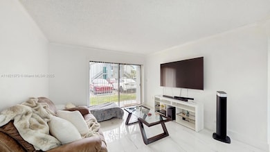 7180 NW 179th St unit 105, Hialeah, FL 33015 - photo 3