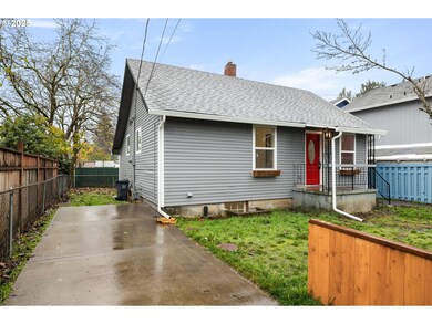 8412 SE Liebe St, Portland, OR 97266 - photo 3