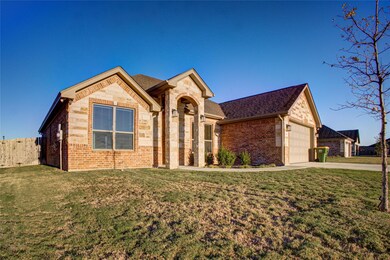 404 Magnolia Dr, Troy, TX 76579 - photo 2