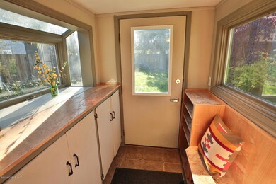Entry way