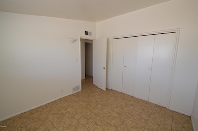 324 W Navajo Rd, Tucson, AZ 85705 - photo 5